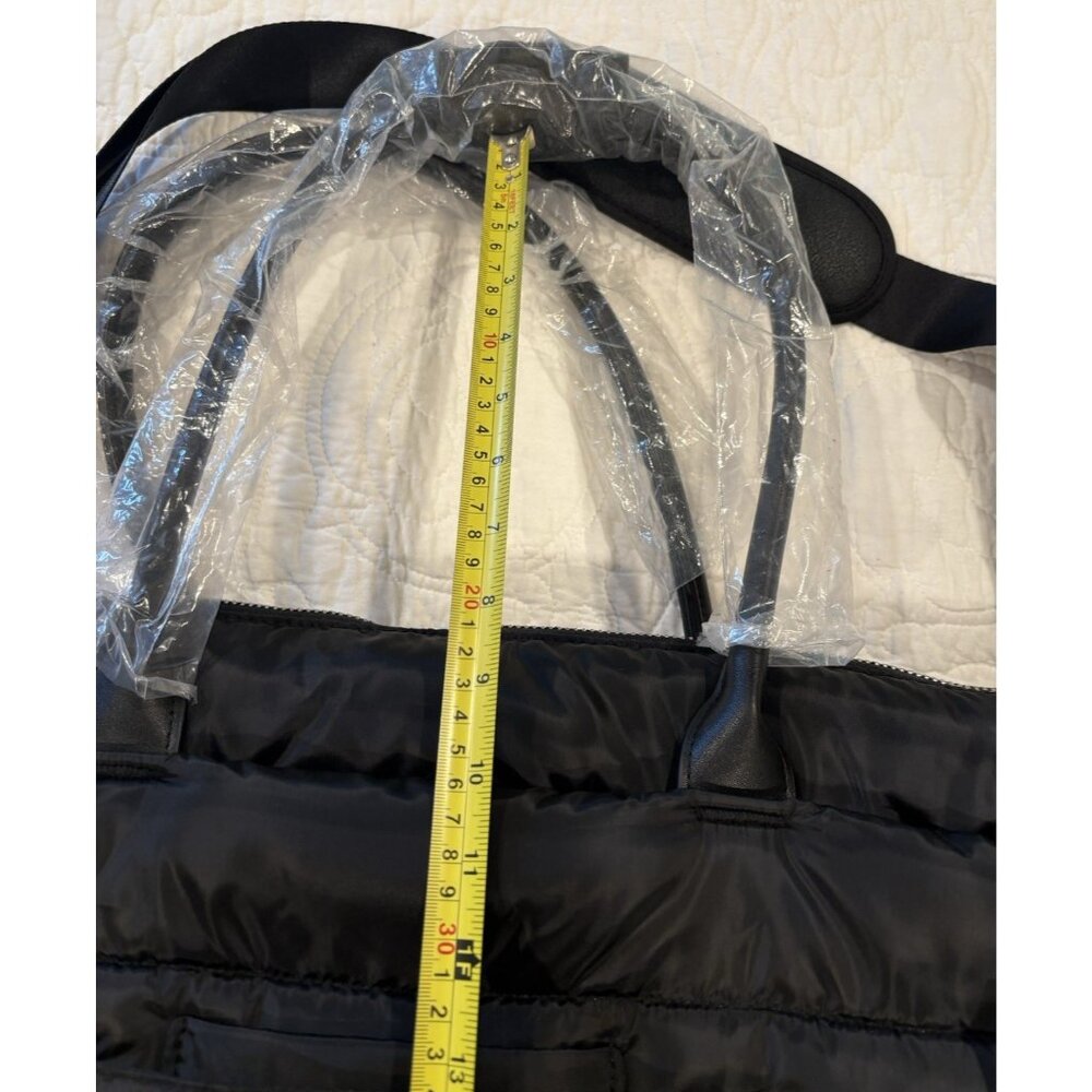 iPack Puffy Day Bag Tote Luggage Black Bag Travel Adjustable Strap & Pockets NEW - Picture 14 of 15